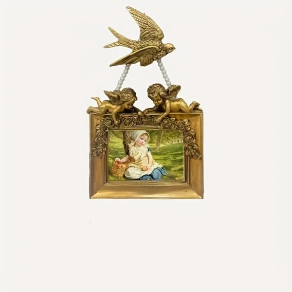e8171c0f-f3fa-4090-8b1c-d85af6527ba6.jpg Elegant Vintage Angel Resin Photo Frame